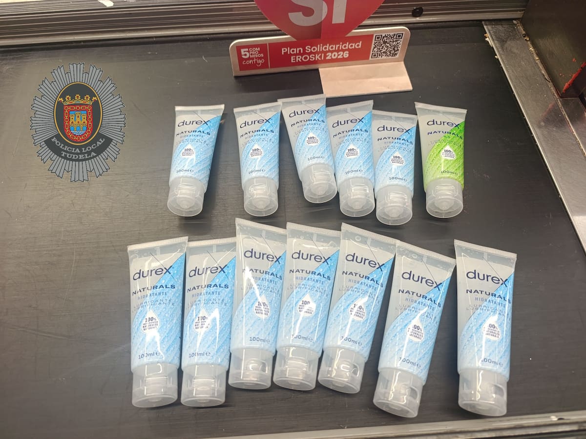 El hurto más "resbaladizo" del día en Tudela: 13 botes de lubricante ocultos en plena hora punta
