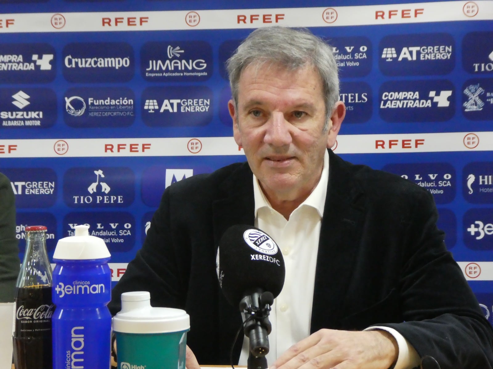 Sebastián Alonso de Medina durante una rueda de prensa en Chapín