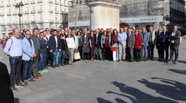 Alcaldes valencianos en Madrid reivindicando más partida presupuestaria para el transporte metropolitano para la Comunitat