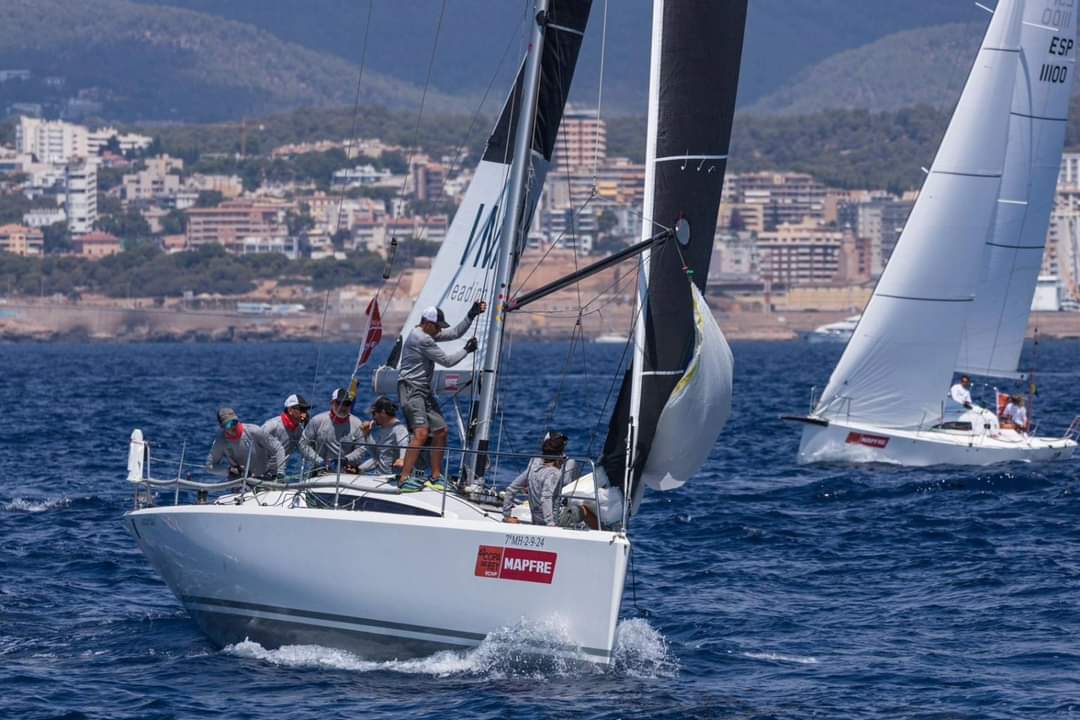 El Wanderlust, en primer terme, va acabar tercer de la seva categoria.