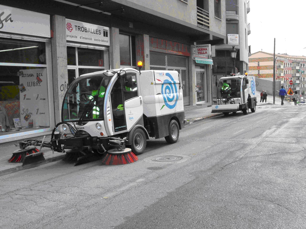 Imatge d'una màquina netejant