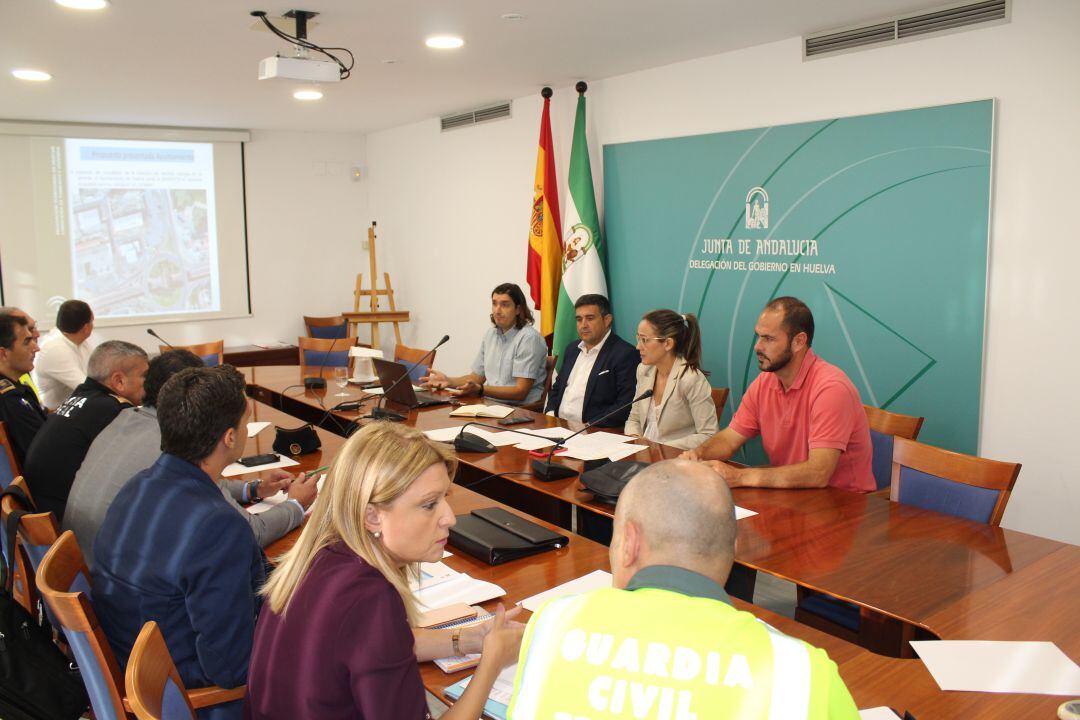 La comisión de seguimiento del Puente del Odiel se ha reunido este martes. 