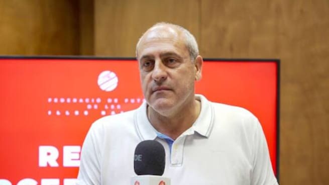 Bota de Bronce con Miquel Molondro, presidente del Poblense.