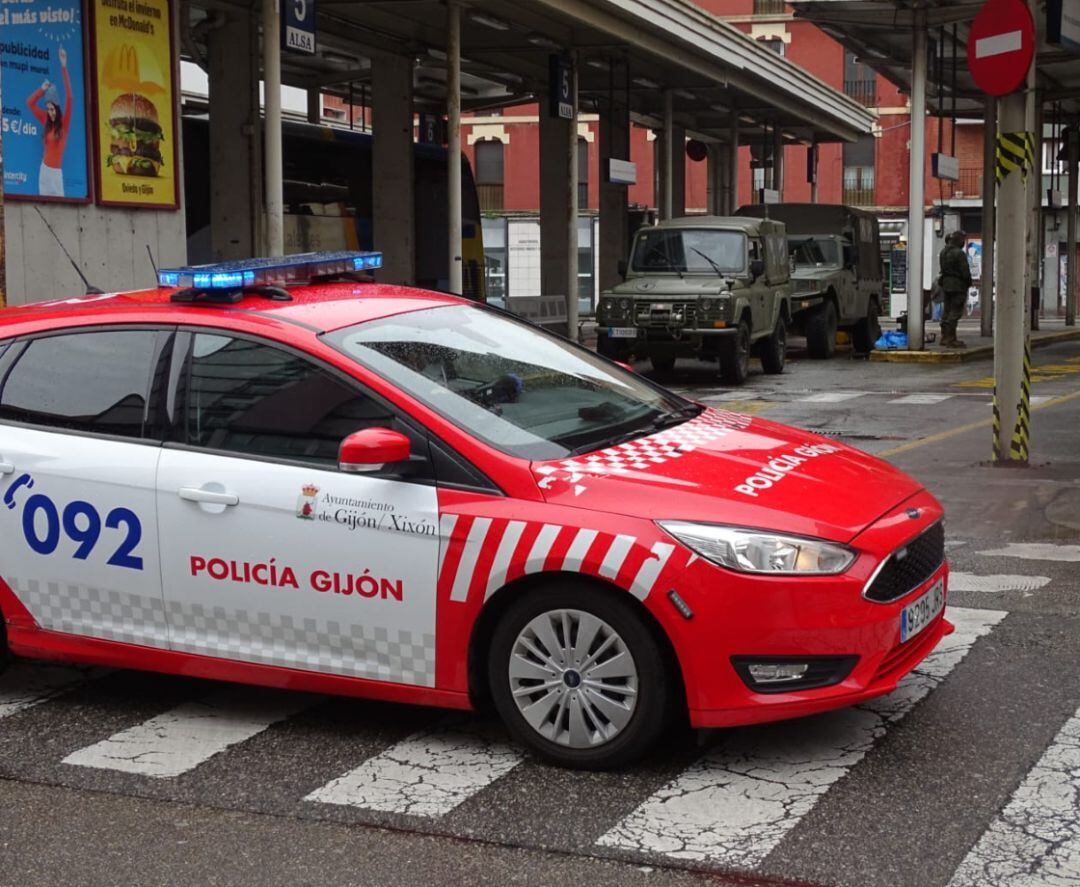 Coche de la Policía Local de Gijón. 