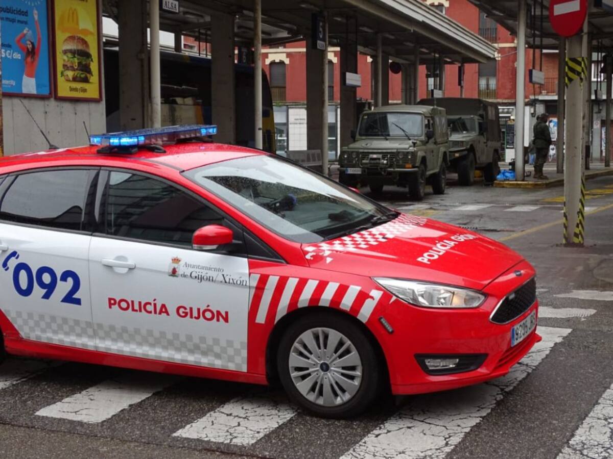 Detenido por agredir a su pareja en la vivienda que compartían en Gijón