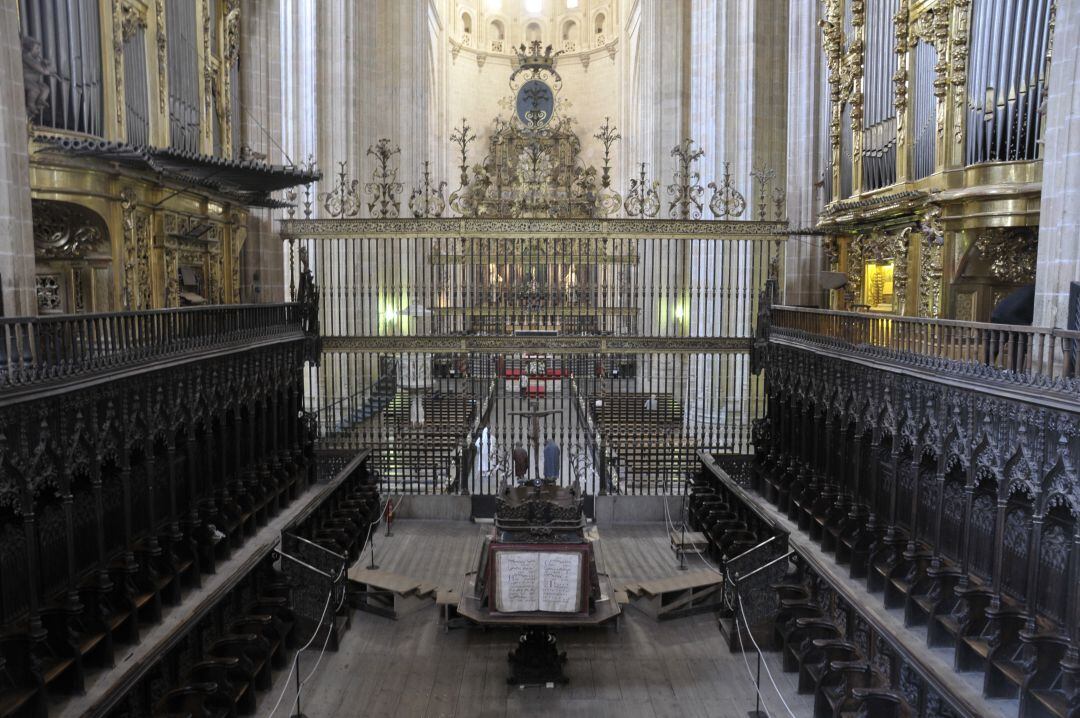Imagen del interior de la Catedral desde el coro del templo