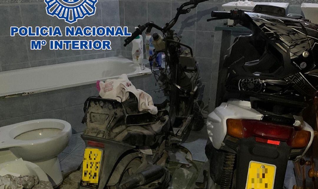 Ciclomotores sustraídos en La Línea.