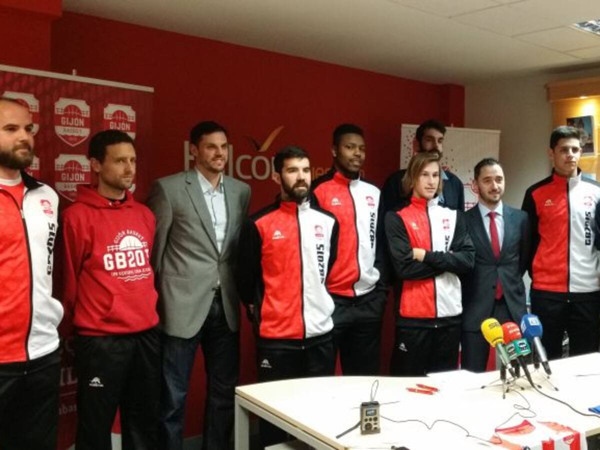 Gijón recupera la ilusión por el baloncesto