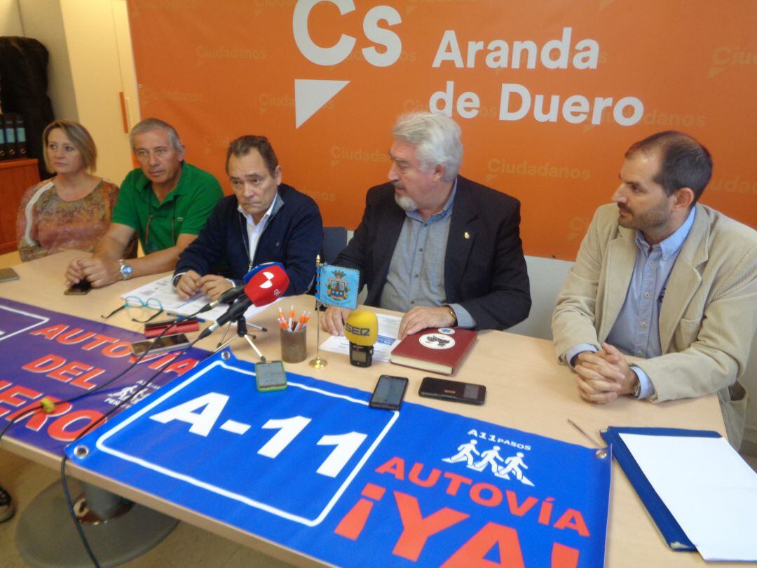 La sede de Ciudadanos en Aranda acogía esta comparecencia