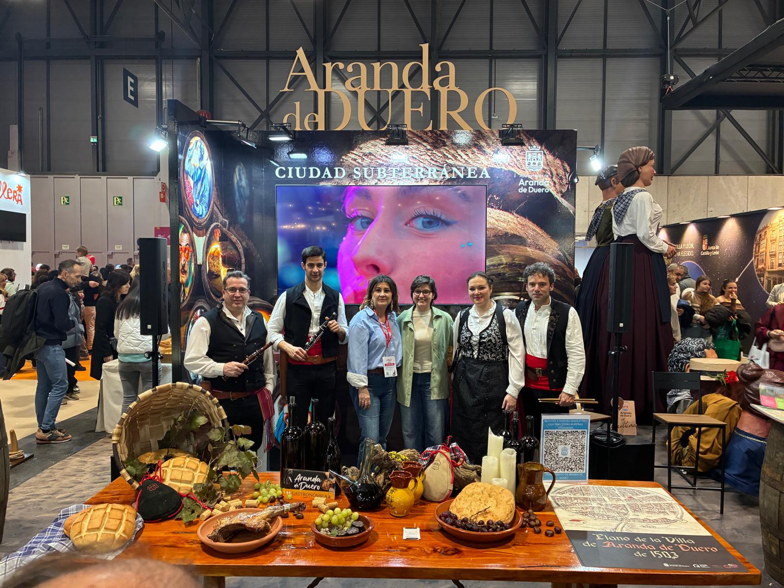 La Escuela Municipal de Folklore estuvo presente en FITUR