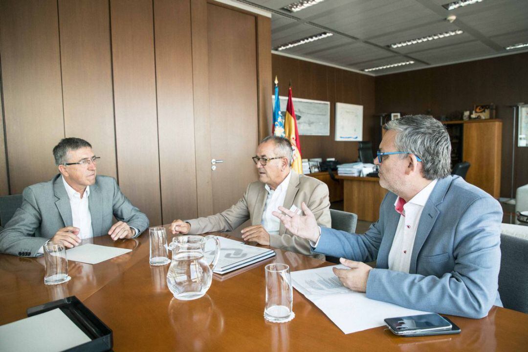 Reunión con el Conseller d&#039;Economia Rafa Climent.