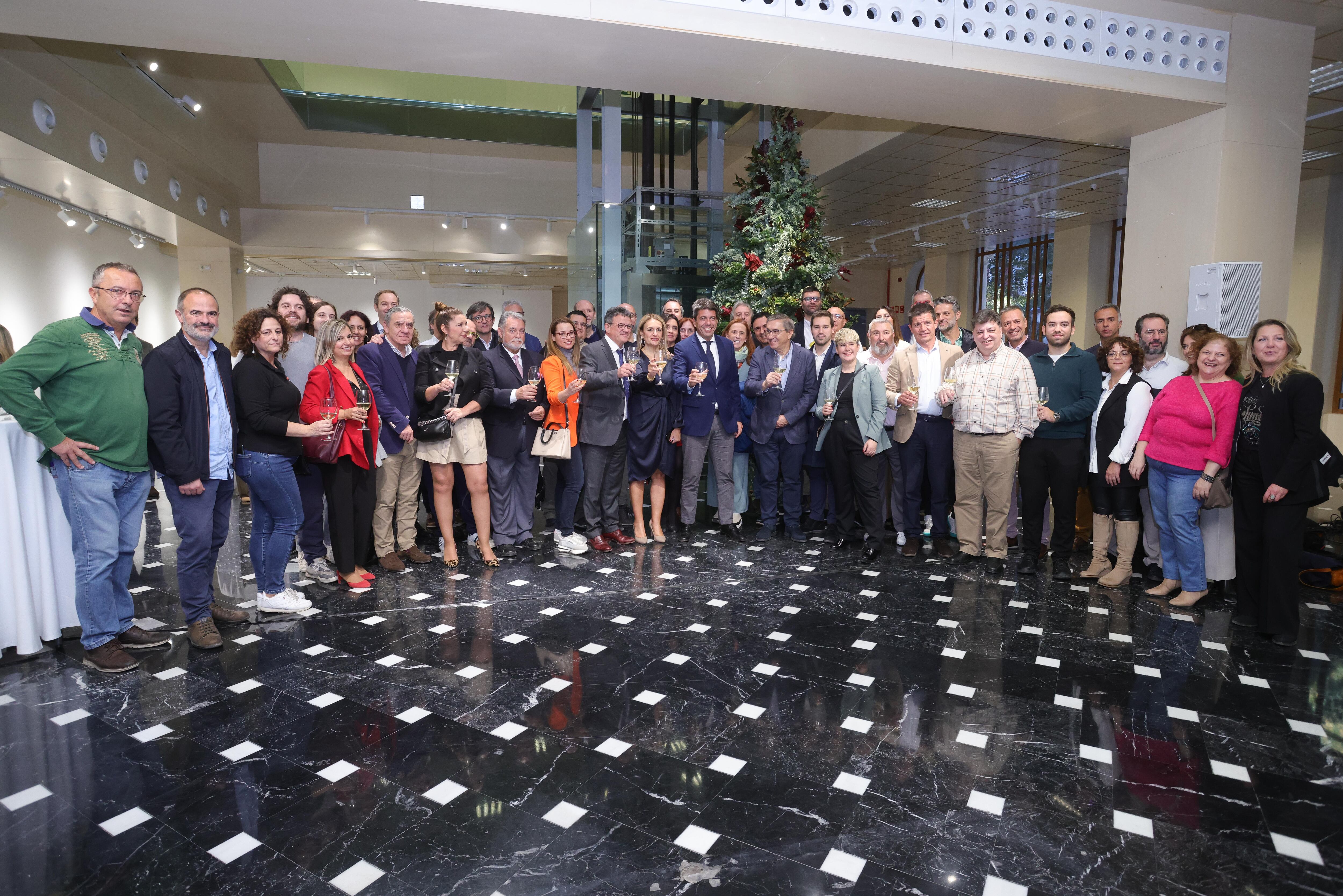 Brindis navideño del president Carlos Mazón con los medios de comunicación de la provincia de Alicante