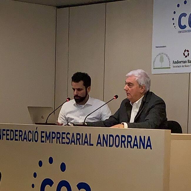 El president i el gerent de la CEA.