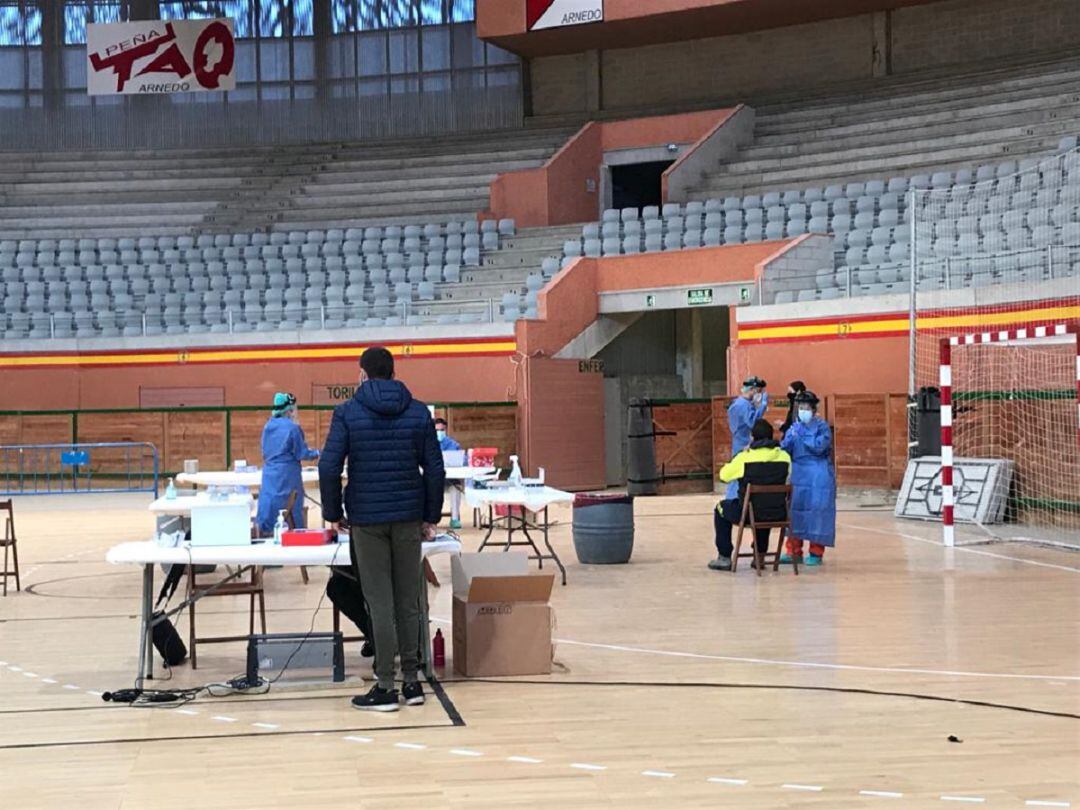 Cribado en el Arnedo Arena para contener los contagios en la ciudad del calzado.