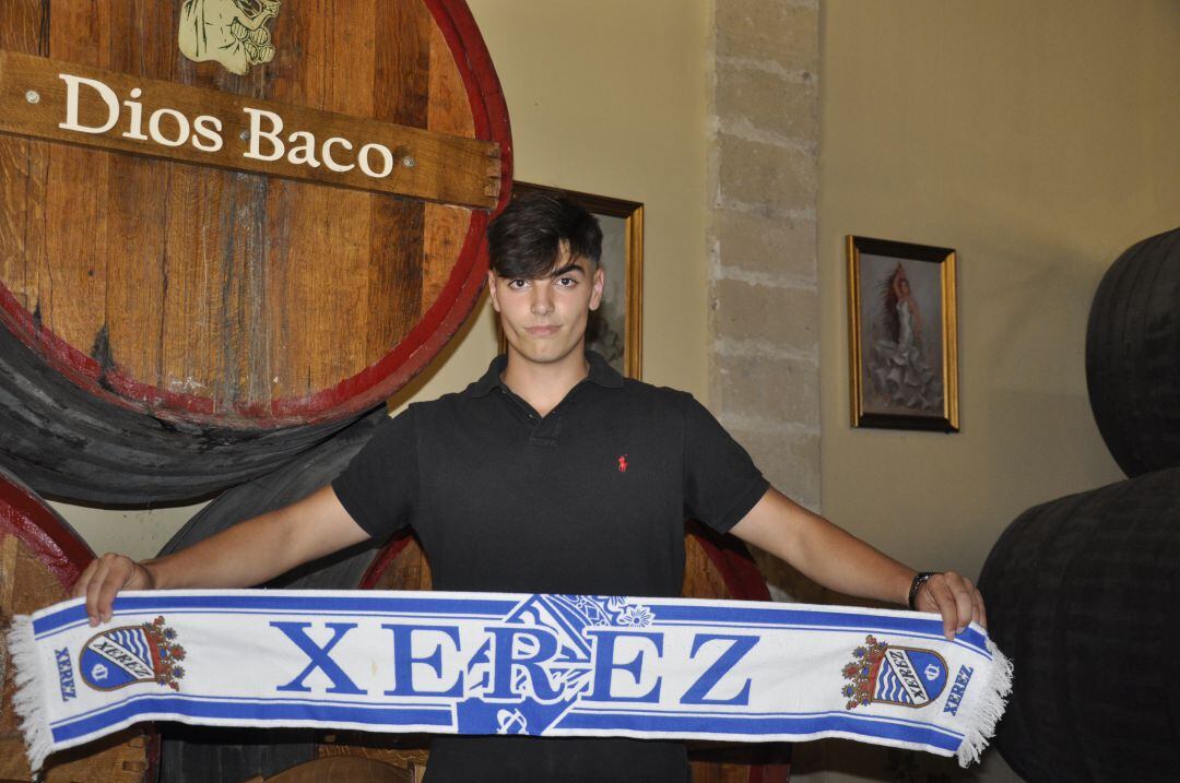 Fernando Pipaón, presentado como nuevo jugador del Xerez CD