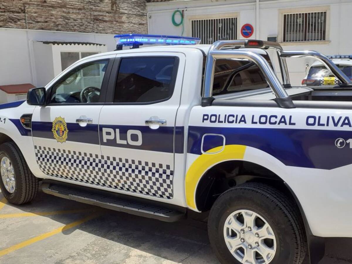 La Policía Local de Oliva ya cuenta con vehículo para casos de emergencia y vigilancia del campo