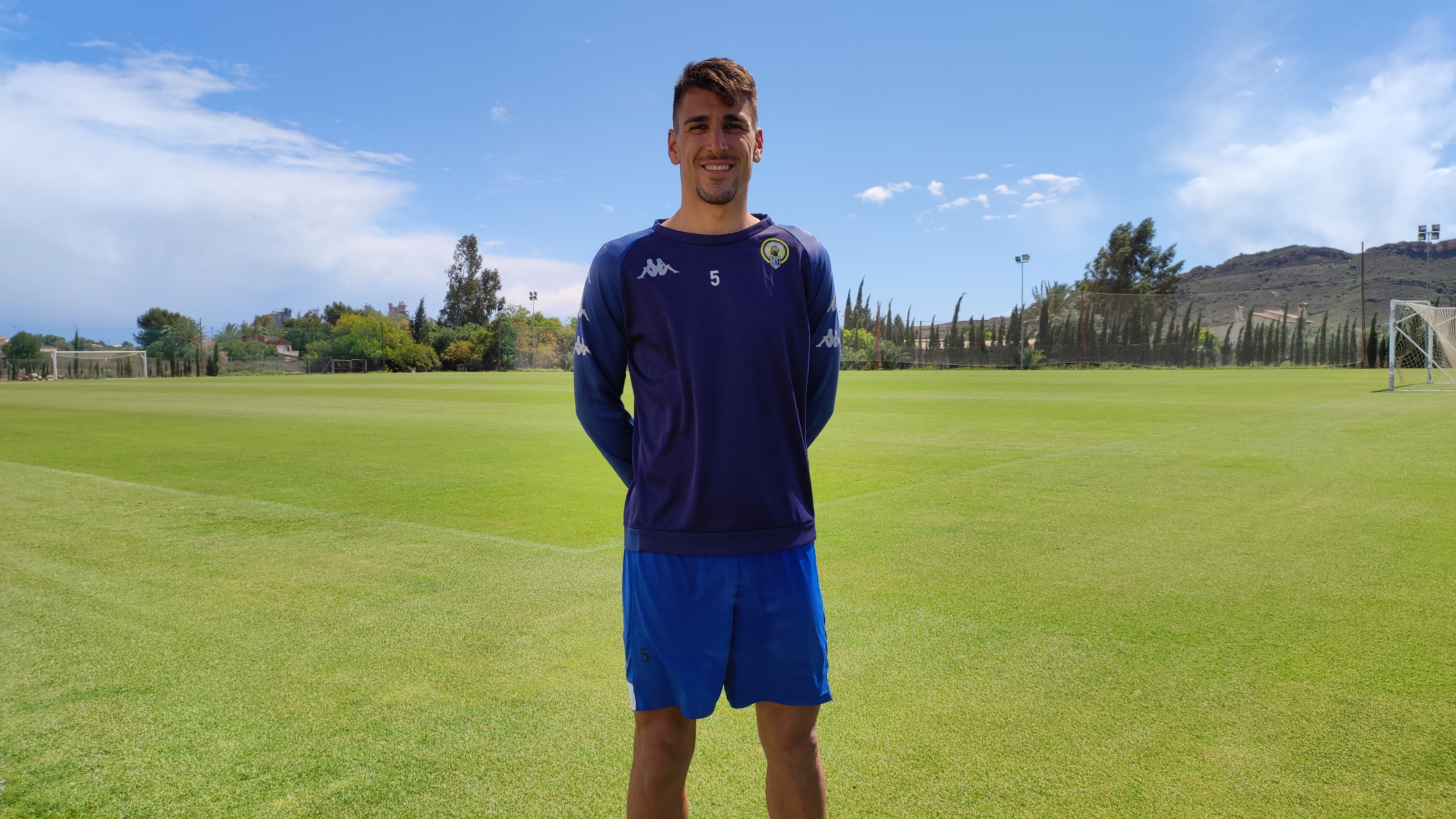 Diego Jiménez, jugador del Hércules CF, en las instalaciones de Fontcalent