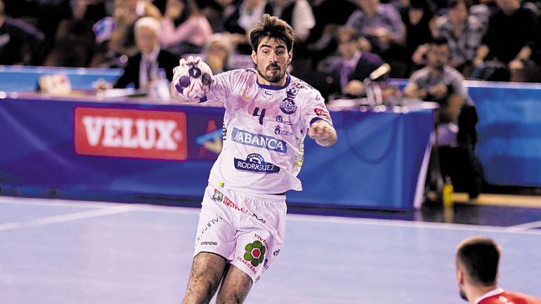 Simonet continuará dos años más en el Ademar