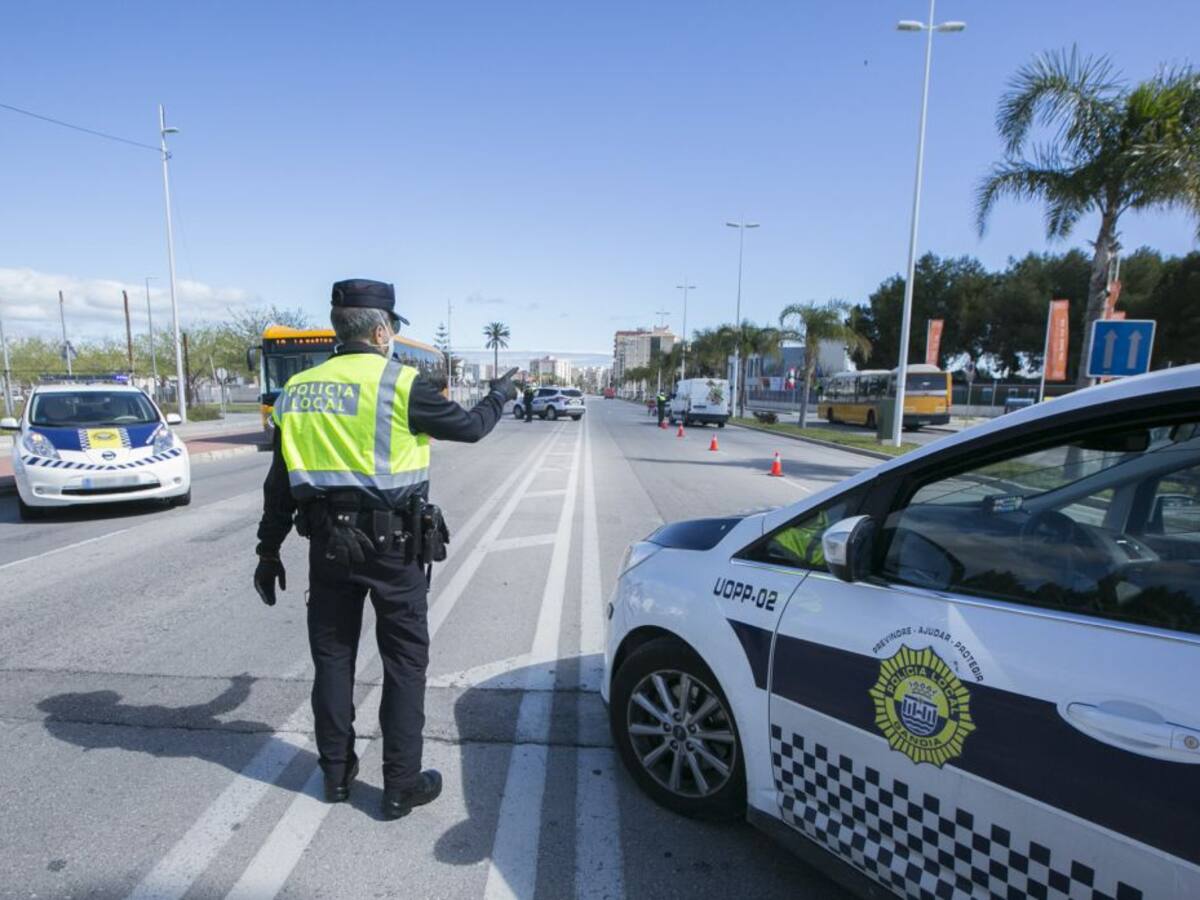 Prohibido ir a segundas residencias y a la playa a tomar el baño o el sol en este puente festivo