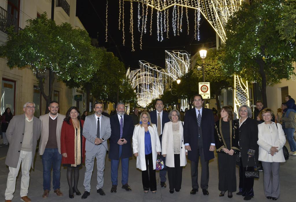 La alcaldesa de Jerez junto a miembros de su equipo de Gobierno y Reyes Mago