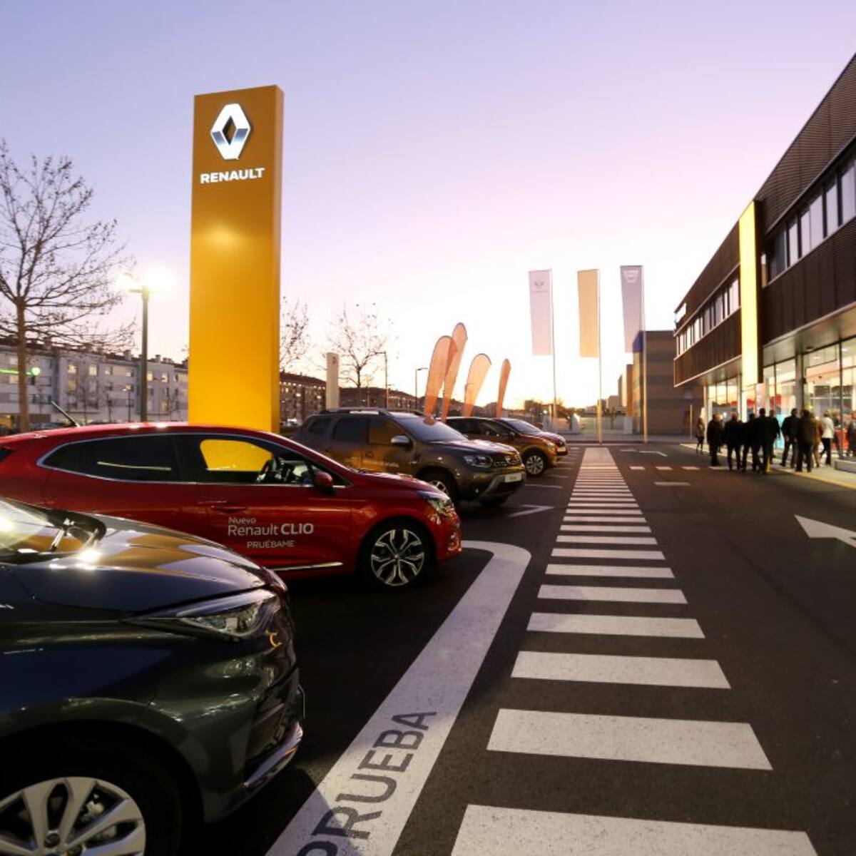 Los concesionarios encuentran su "tabla de salvación" en el plan para la automoción