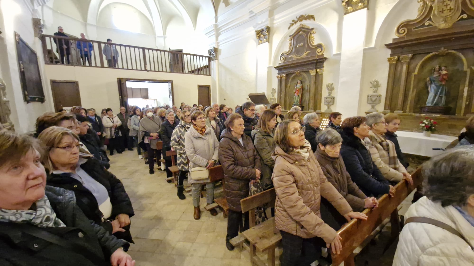 Vecinas que asistían a la celebración de Santa Águeda