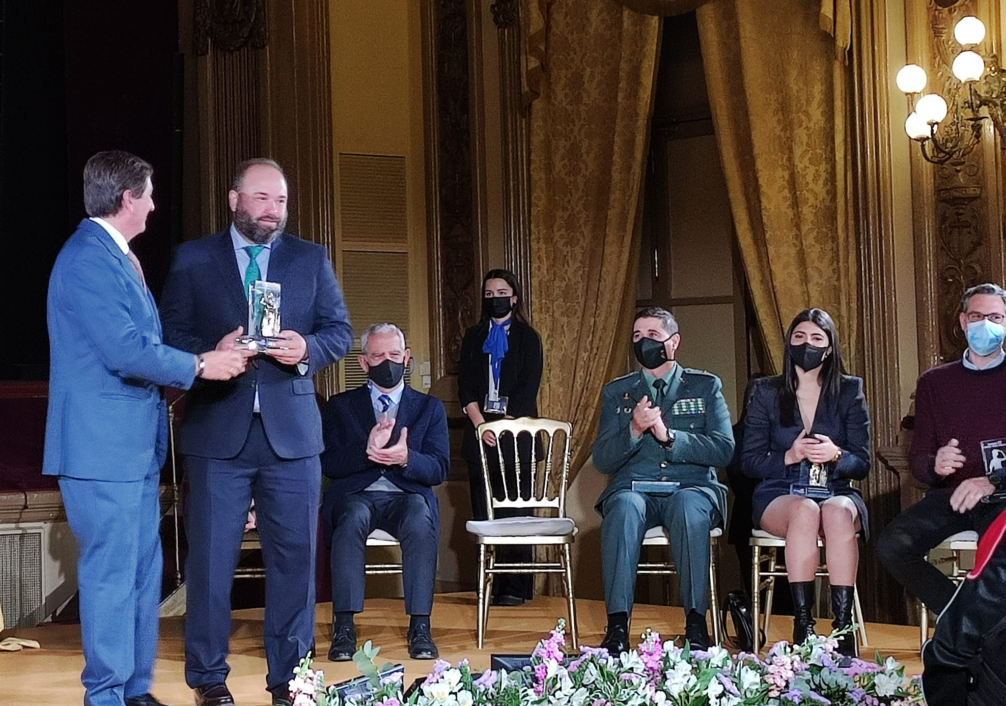 El periodista Francisco Javier Domínguez recoge el Premio Ricardo López Crespo de Caja Rural del Sur