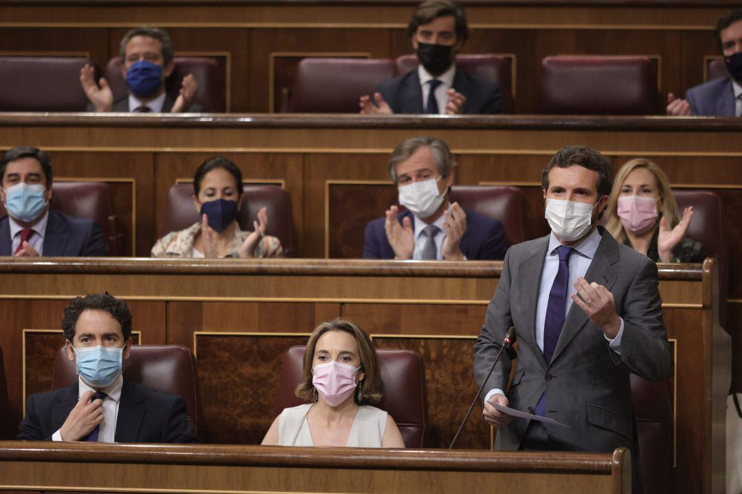 El líder del PP, Pablo Casado, interviene en una sesión de control al Gobierno en el Congreso de los Diputados, a 23 de junio de 2021, en Madrid, (España)