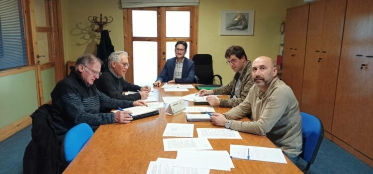 imagen de la última reunión de la comisión mixta del Museo de Arte Sacro de San Juan entre responsables diocesanos de patrimonio y del Ayuntamiento de Aranda