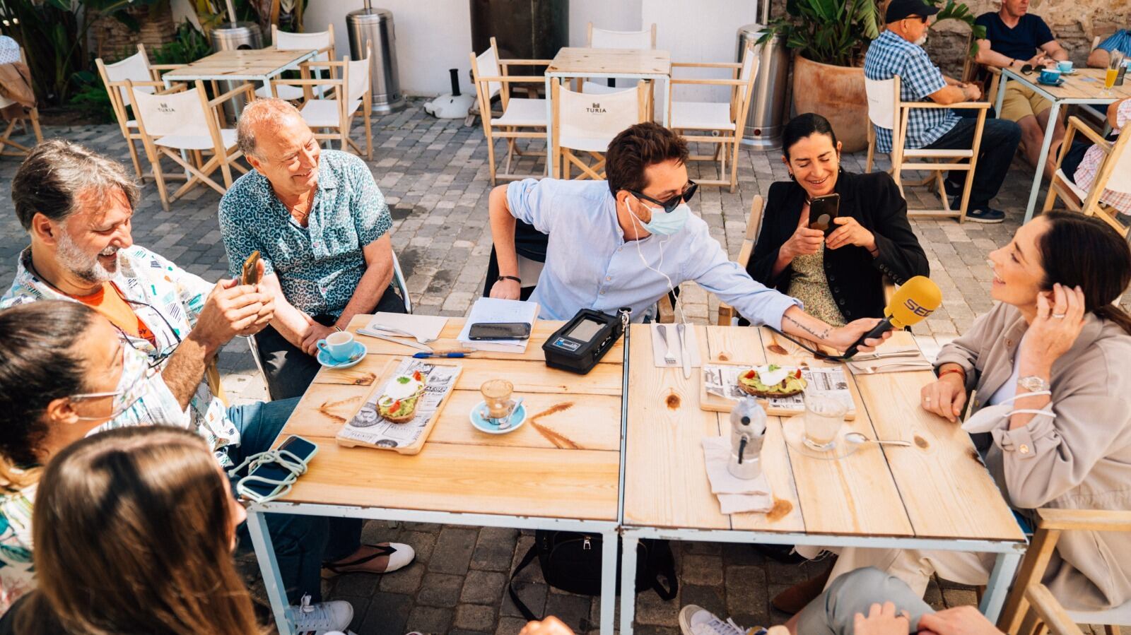Uno de los programas en directo desde  Els Magazinos de Dénia.