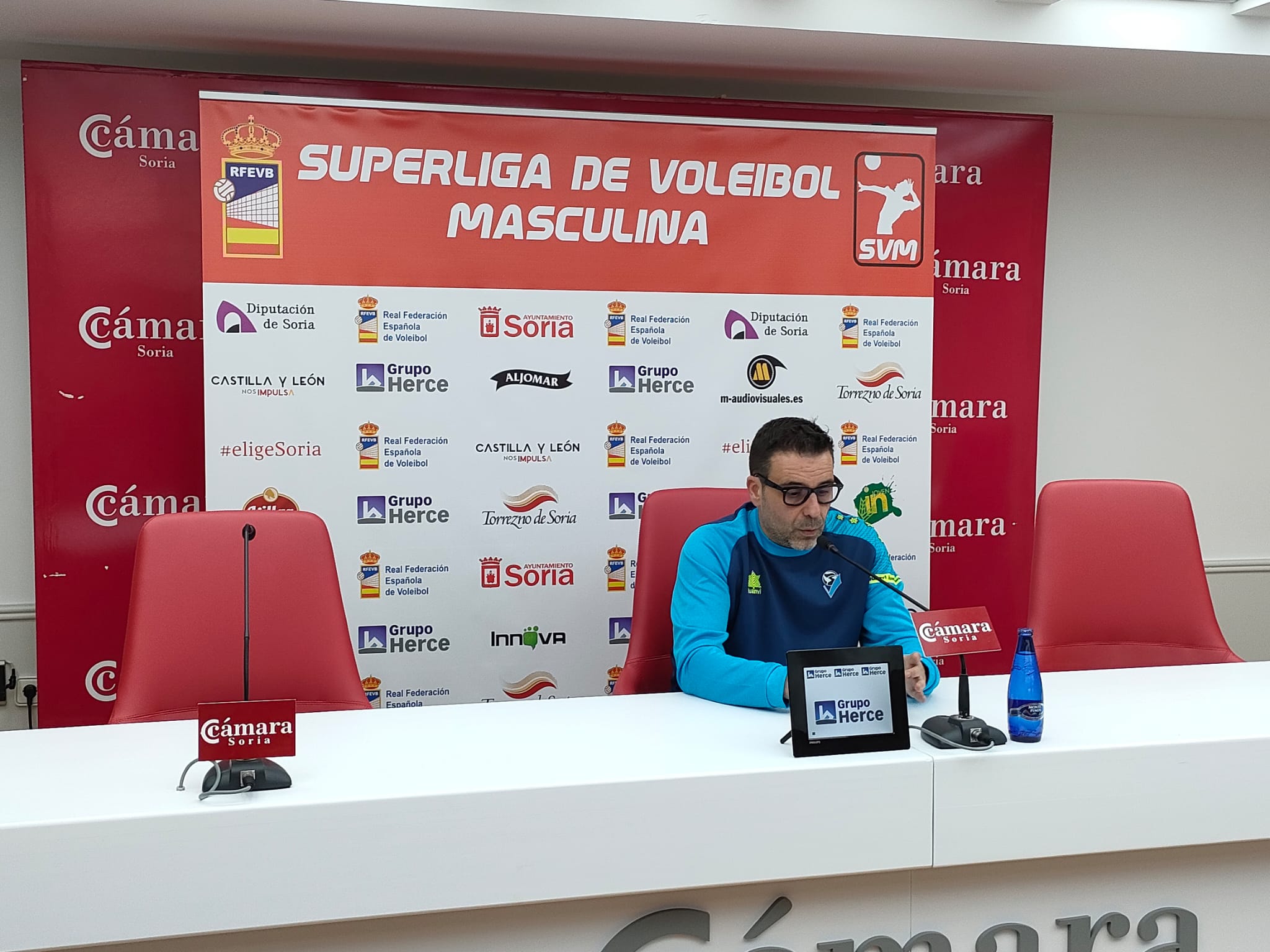 Alberto Toribio, entrenador del Grupo Herce Soria, en rueda de prensa.