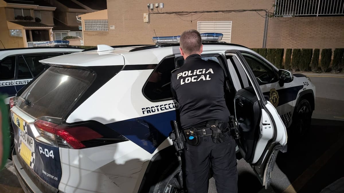 Detenido un hombre que accedía ilegalmente a viviendas y fábricas en Petrer