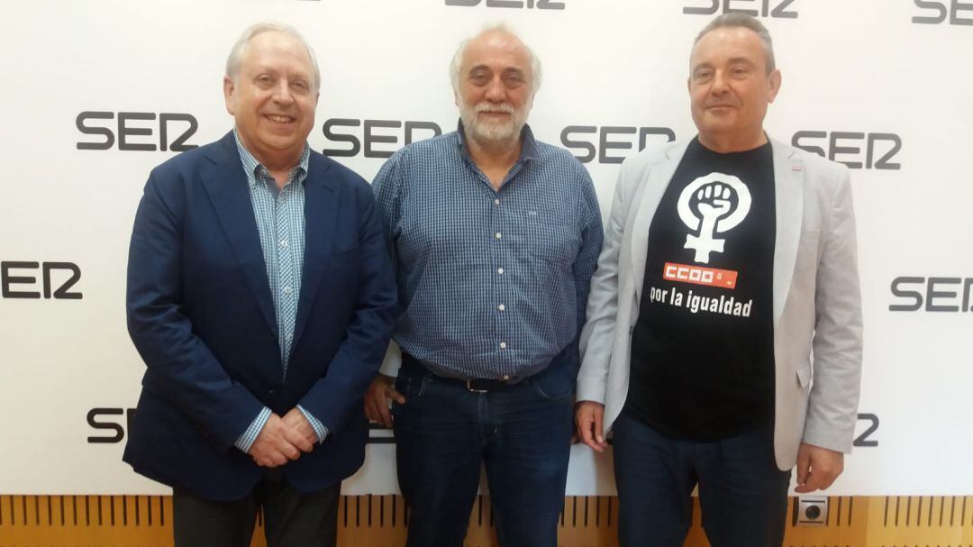 Antonio Jiménez (UGT), José Saez (USO) y Santiago Navarro (CCOO)