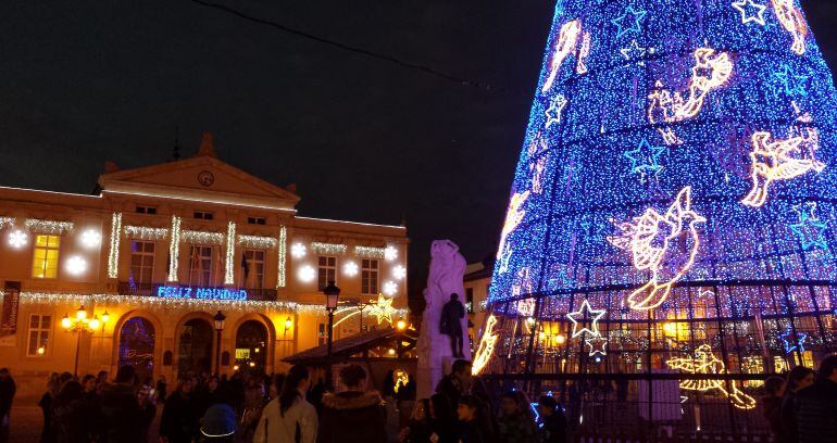 Iluminación en la Plaza Mayor de Palencia