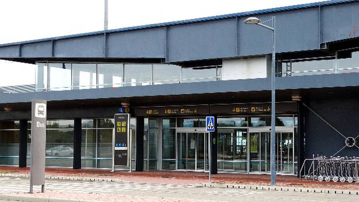 Aeropuerto Huesca-Pirineos, en cuyas instalaciones se ubicaría el campus y la escuela de pilotos