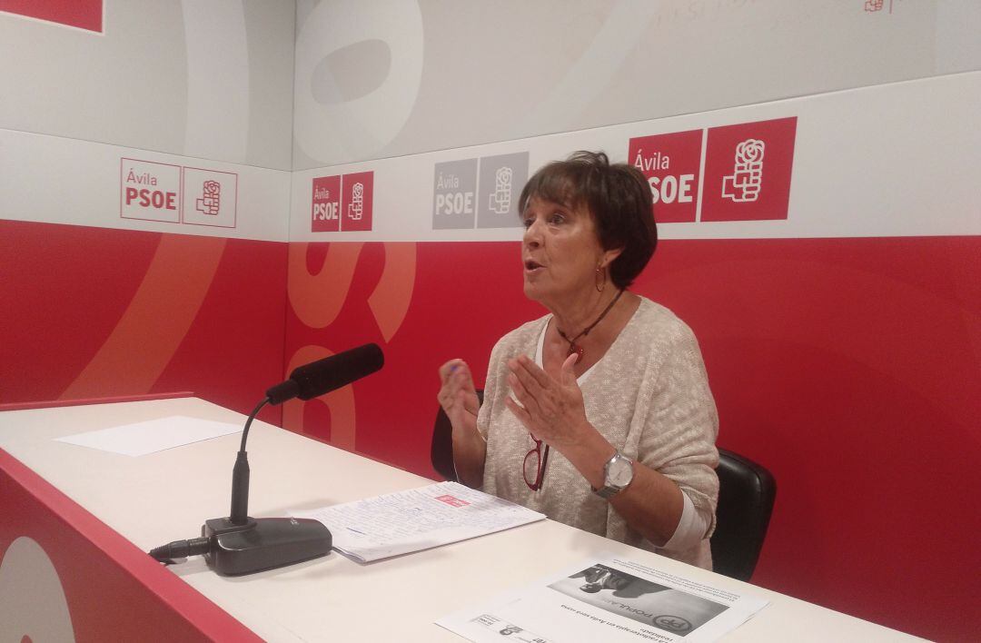Mercedes Martín en la sede del PSOE de Ávila