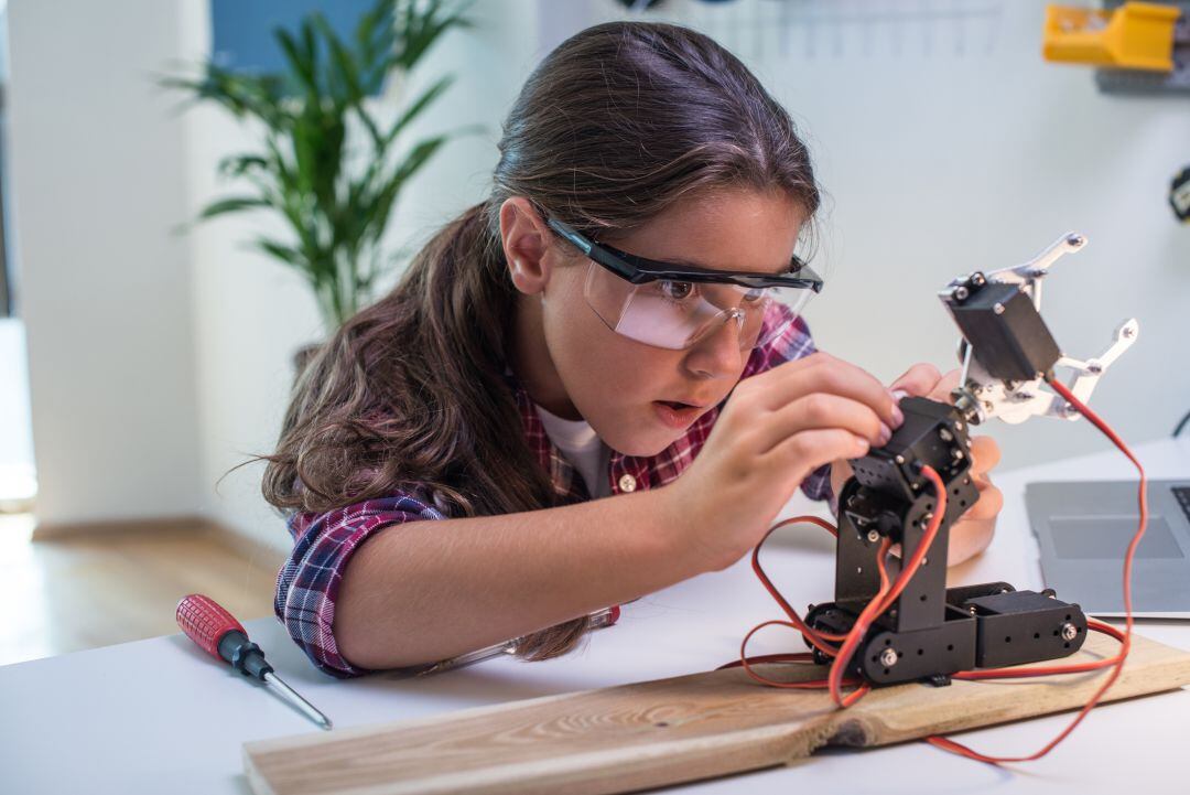 La Biblioteca Pública acoge la clausura del Programa Stem Talent Girl de Palencia