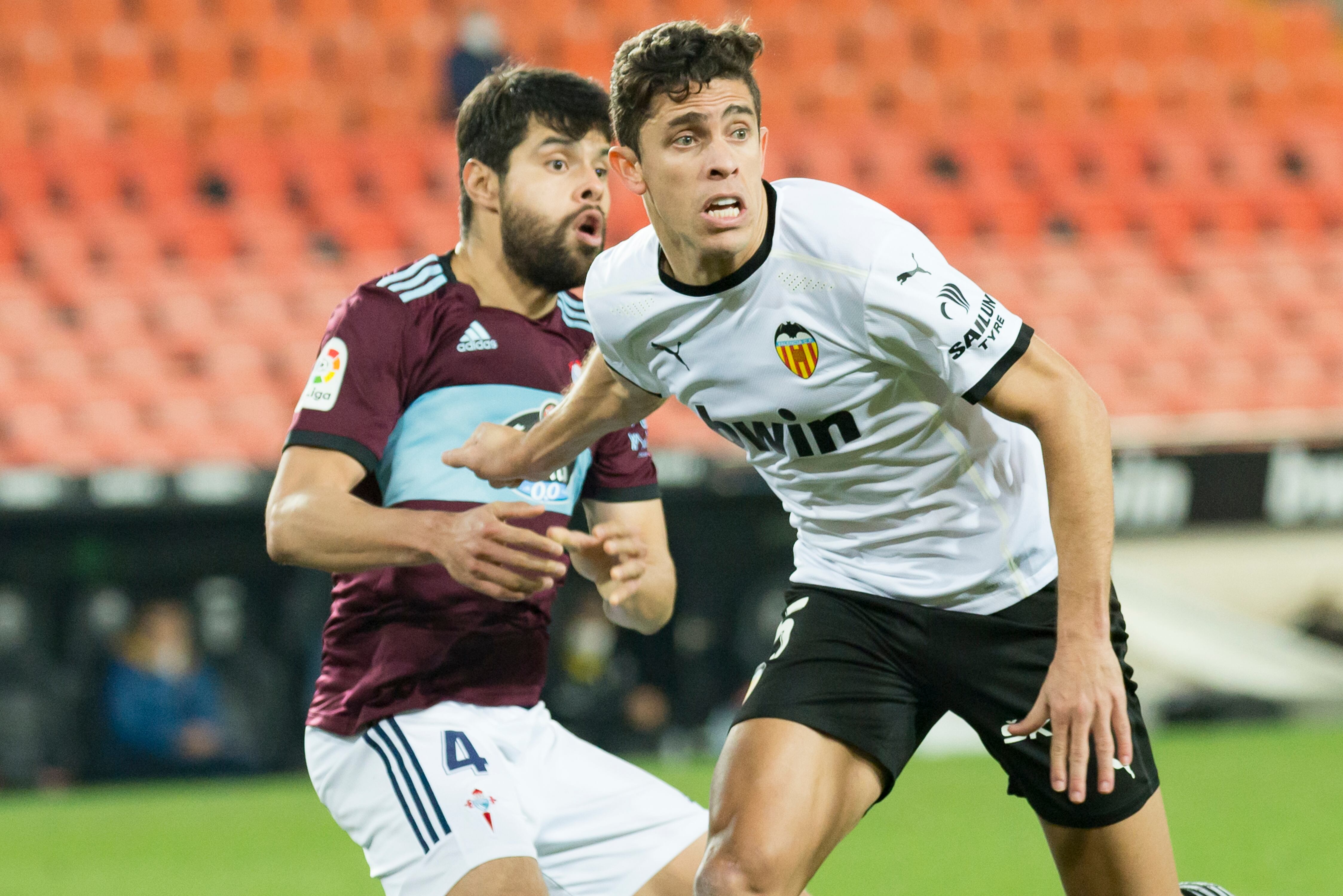 VALENCIA, SPAIN - 2021/02/20: Gabriel Paulista of Valencia CF and Nestor Araujo of Celta de Vigo are seen in action during the Spanish La Liga football match between Valencia and Celta at Mestalla Stadium.(Final score; Valencia 2:0 Celta). (Photo by Xisco Navarro Pardo/SOPA Images/LightRocket via Getty Images)