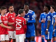 Pretianni y Vinicius encarándose en el partido de ida de Champions