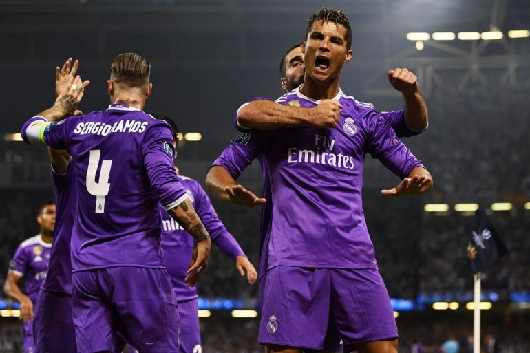 Cristiano Ronaldo celebra el primer gol del partido 