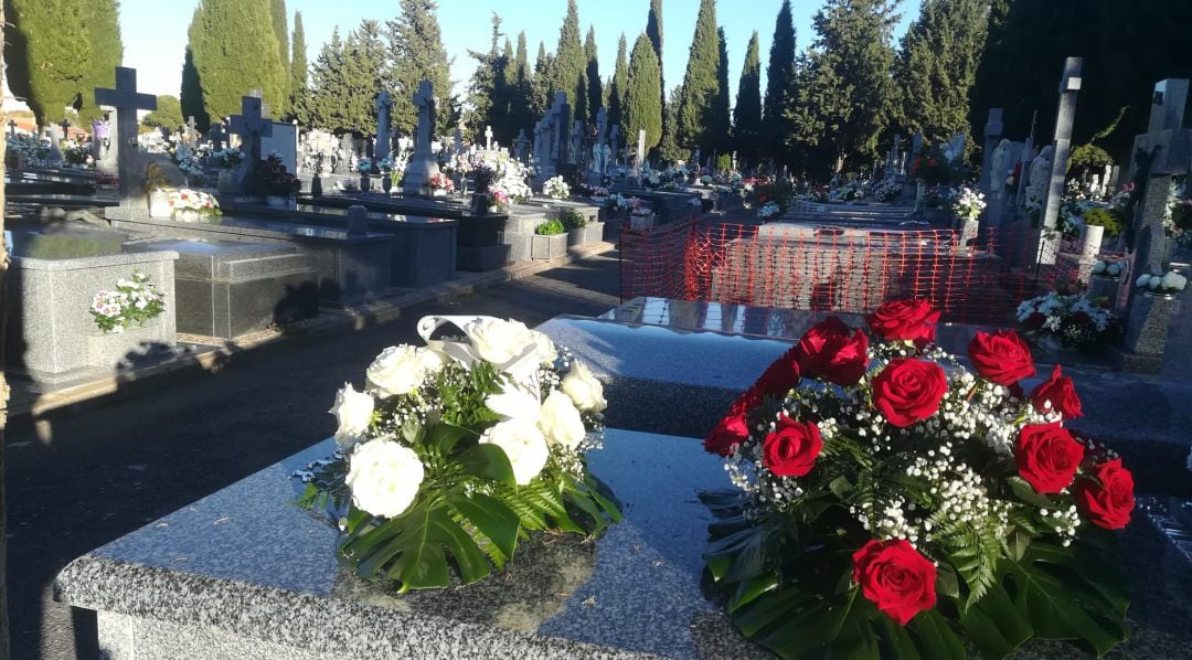 Imagen del cementerio de Ciudad Real en el día de todos los Santos