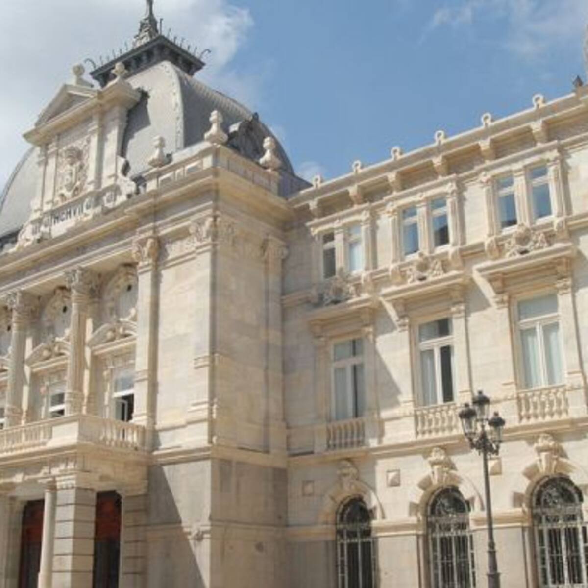 Cartagena sale de la lista de administraciones entorpecedoras del Defensor del Pueblo