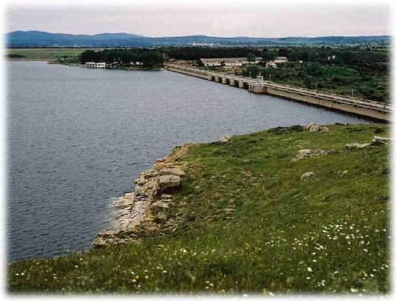 Embalse de Santa Teresa