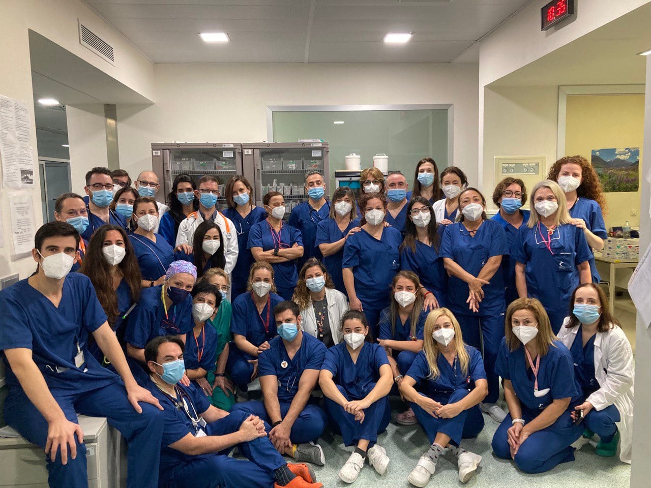 Personal de la UCI del Hospital Santa Lucía