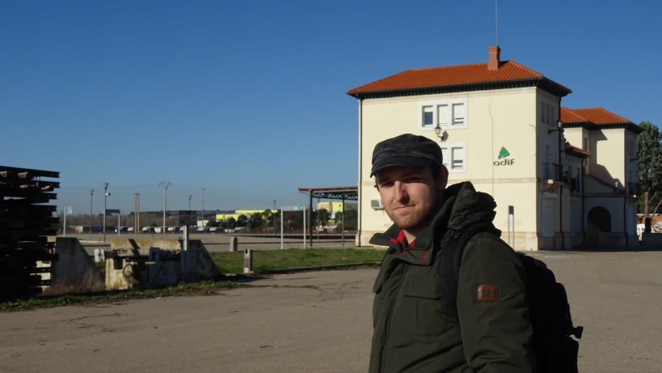 El explorador llegaba a la estación del Montecillo