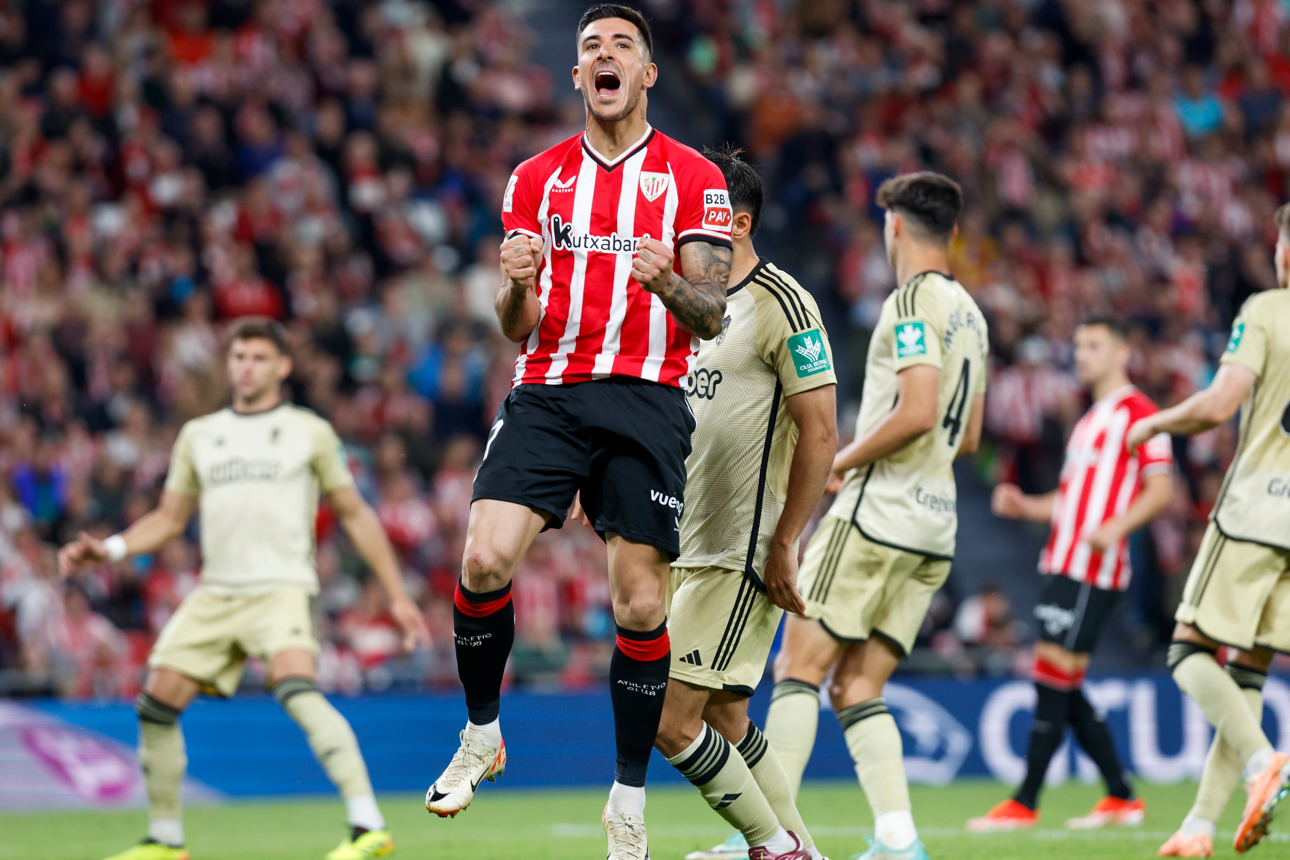 Yuri durante un lance del partido contra el Granada