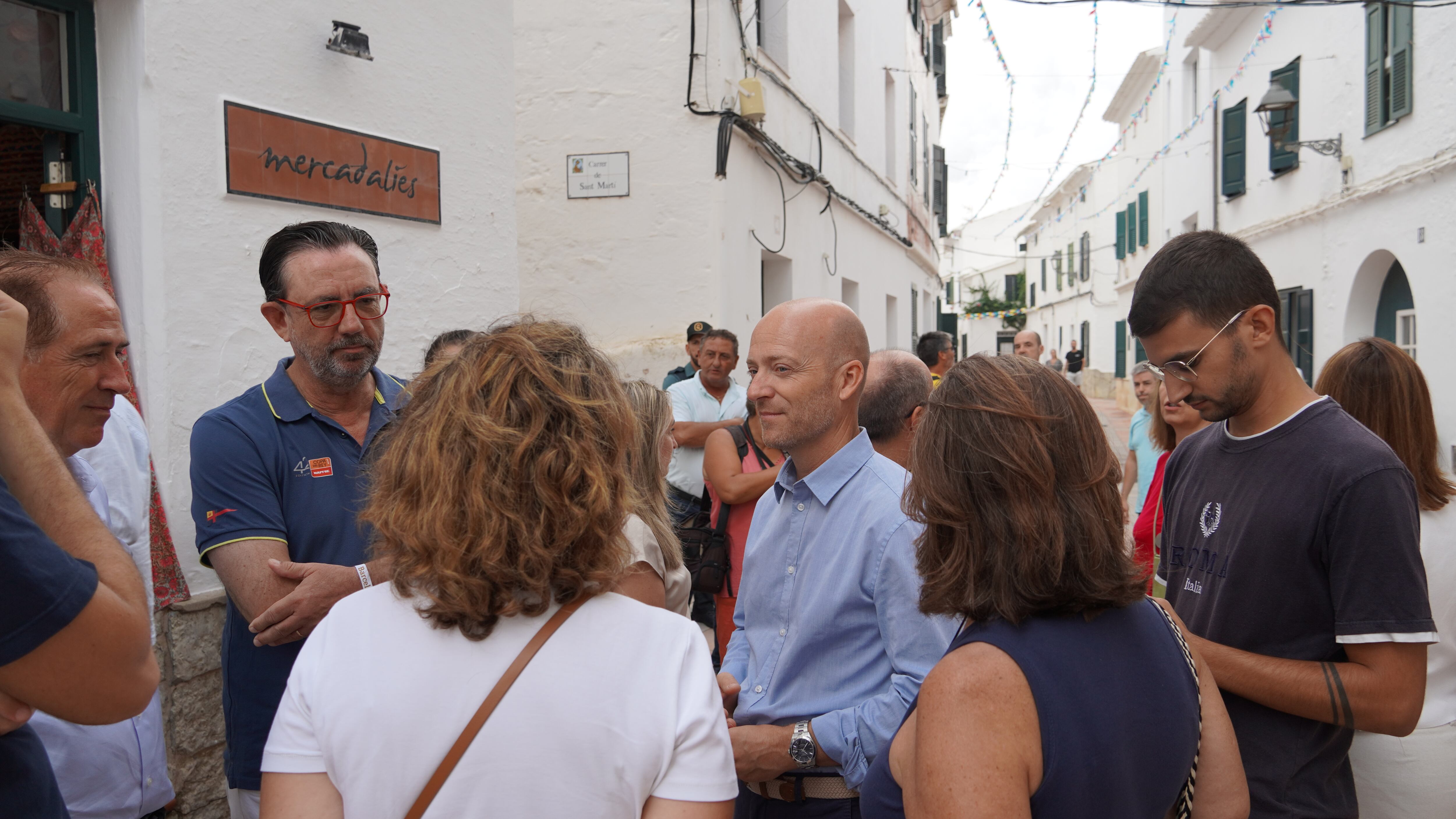 Vilafranca visitant Es Mercadal