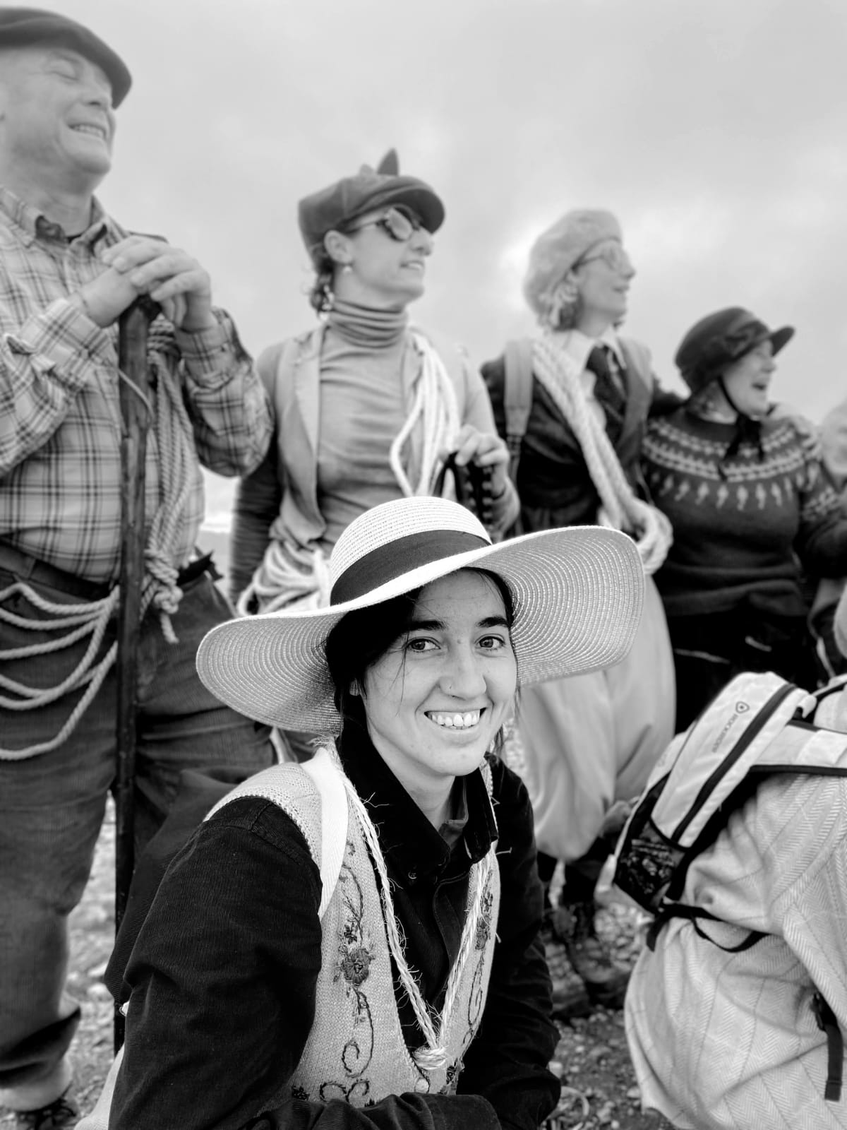 Montañeras Adebán, recreación de una ascensión a la Peña Oroel a principios del siglo XX