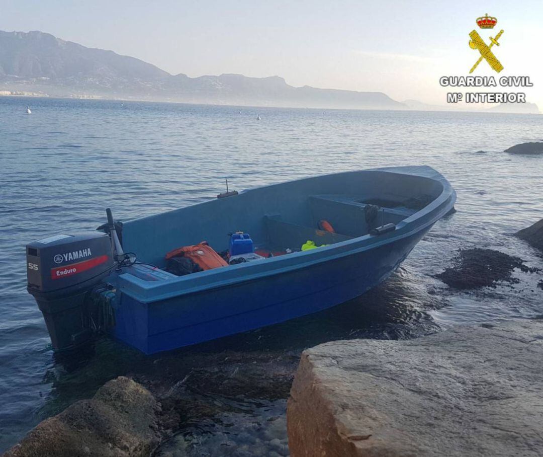 Imagen de archivo de una partera arribada a las costas de Alicante  