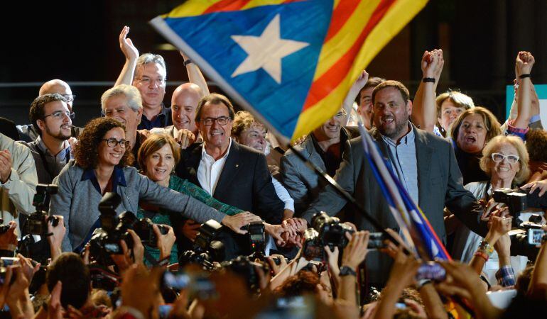 La plataforma Junts Pel Sí festeja el resultado en las elecciones del 27-S.